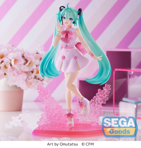 Free UK Royal Mail Tracked 24hr delivery   Beautiful statue of Hatsune Miku (Global Vocaloid Superstar). This figure is launched by SEGA and Good Smile Company as part of their latest Luminasta collection - Omutatsu version B.   This statue is created astonishingly, showing Hatsune Miku posing in her Sakura themed outfit. - Stunning !   This PVC statue stands at 21cm tall, and packaged in a gift/collectible box from SEGA. 