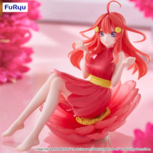 Load image into Gallery viewer, Free UK Royal Mail Tracked 24hr delivery
Stunning figure of Itsuki Nakano (Youngest sister of the five) from the popular anime series The Quintessential Quintuplets. This beautiful statue is launched by Good Smile Company as part of their latest Specials Bloo-me collection.
This statue is created meticulously, showing Itsuki posing in her beautiful red dress, and sitting on a lotus flower. -Stunning!
This PVC statue stands at 11cm tall, and packaged in a gift/collectible box from Good Smile Company.
O
