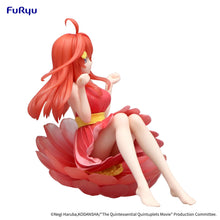 Load image into Gallery viewer, Free UK Royal Mail Tracked 24hr delivery
Stunning figure of Itsuki Nakano (Youngest sister of the five) from the popular anime series The Quintessential Quintuplets. This beautiful statue is launched by Good Smile Company as part of their latest Specials Bloo-me collection.
This statue is created meticulously, showing Itsuki posing in her beautiful red dress, and sitting on a lotus flower. -Stunning!
This PVC statue stands at 11cm tall, and packaged in a gift/collectible box from Good Smile Company.
O