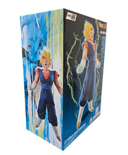 Load image into Gallery viewer, Free UK Royal Mail Tracked 24hr delivery
Stiking statue of Ultimate Super Saiyan Vegito from the legendary anime Dragon Ball Z. This stunning statue is launched by Ichibansho figure as part of their latest Masterlise series - Dragon Ball Z Vs Omnibus
The sculptor did a marvelous job on this piece, showing Vegito posing in his Ultra Super Saiyan form. This is an explosive statue of Vegito. - Stunning!
This PVC statue stands at 26cm tall, and packaged in a gift/collectible box from Bandai.