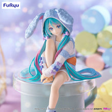 Load image into Gallery viewer, Free UK Royal Mail Tracked 24hr delivery
Beautiful statue of Hatsune Miku (Global Vocaloid Superstar). This figure is launched by Good Smile Company as part of their latest noodle stopper collection.
This statue is created meticulously, showing Hatsune Miku posing elegantly in her bunny ears pyjamas - Stunning!
This PVC statue stands at 14cm tall, and packaged in a gift/collectible box from Bandai.
Official brand: Good Smile Company
EAN: 4571623501626
Excellent gift for any Hatsune Miku fan.
Thi