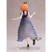 Load image into Gallery viewer, Free Royal Mail Tracked 24hr delivery
Beautiful statue of Yotsuba Nakano (Fourth sister of the Nakano quintuplets) from the popular anime The Quintessential Quintuplets. This figure is launched by Banpresto as part of the latest Kyunties series.
The figure is sculpted stunningly, showing Yotsuba posing elegantly in her black dress, and wearing her black heels.