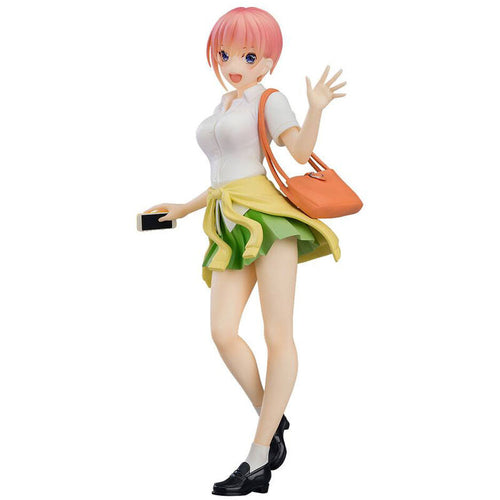 Beautiful statue of Ichika Nakano (The oldest sister of the Nakano Quintuplets) from the popular anime series The Quintessential Quintuplets. This figure is launched by Good Smile Company as part of their latest Pop Up Parade series.   The creator did a marvelous job creating this piece, showing Ichika posing in her green skirt, wearing her handbag and holding her phone. 