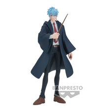 Load image into Gallery viewer, Free UK Royal Mail Tracked 24hr delivery
Super cool statue of Lance Crown from the popular anime Lance Crown. This figure is launched by Banpresto as part of their latest DXF collection.
The creator did an amazing job creating this piece, showing Lance Crown posing in his Eastern Magic academy uniform, and holding his wand -Stunning!
This PVC statue stands at 18cm tall, and packaged in a gift/collectible box from Bandai.
Official brand: Banpresto / Bandai
EAN: 4983164882605
Excellent gift for an