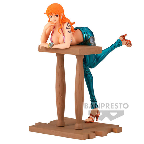Free UK Royal Mail Tracked 24hr delivery   Beautiful statue of Nami from the legendary anime ONE PIECE. This figure is launched by Banpresto as part of their latest DFX collection.  The creator did a fantastic job creating this piece, showing Nami posing elegantly, leaning on top of the tall table. The chrome effect design of the jeans has increased the intensity of the sharp colours used and brought the character to life. 