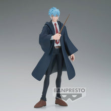 Load image into Gallery viewer, Free UK Royal Mail Tracked 24hr delivery
Super cool statue of Lance Crown from the popular anime Lance Crown. This figure is launched by Banpresto as part of their latest DXF collection.
The creator did an amazing job creating this piece, showing Lance Crown posing in his Eastern Magic academy uniform, and holding his wand -Stunning!
This PVC statue stands at 18cm tall, and packaged in a gift/collectible box from Bandai.
Official brand: Banpresto / Bandai
EAN: 4983164882605
Excellent gift for an