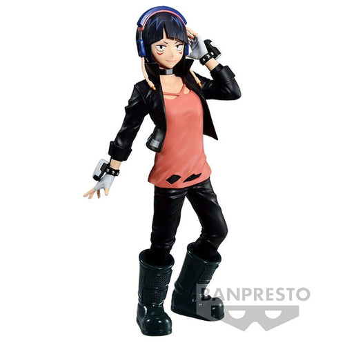 Cool statue of Kyoka Jiro (Aka Earphone Jack) from the classic anime My Hero Academia. This statue is launched by Banpresto as part of their latest Age of Heroes collection.   This figure is created spectacularly, showing Kyoka Jiro posing with her earphones. From the hair, facial expressions, all the way down to the creases of her clothing, all created in immense detail. - Stunning !   This PVC statue stands at 15cm tall, and packaged in a gift/collectible box from Bandai.
