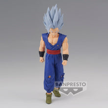 Load image into Gallery viewer, Free UK Royal Mail Tracked 24hr delivery    Striking statue of Son Gohan (Beast mode) from the legendary anime Dragon Ball Super. This figure is launched by Banpresto as part of their latest SOLID EDGE WORKS series vol.14.   The sculptor has completed this piece in spectacular fashion, showing Son Gohan posing in Beast mode (or Final Gohan), wearing his demon outfit, ready for battle. - Super cool !   This PVC statue stands at 19cm tall, and packaged in a gift/collectible box from Bandai. 
