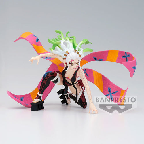 Free UK Royal Mail Tracked 24hr delivery   Stunning statue of Daki from the popular anime Demon Slayer. This beautiful statue is launched by Banpresto as part of their latest Vibration Stars collection.   This statue is created in excellent fashion, showing Daki (White hair version) posing in her true demon form, and in battle mode. - Truly stunning ! 