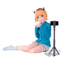 Load image into Gallery viewer, Free UK Royal Mail Tracked 24hr delivery
Beautiful statue of Mem-Cho (Known as MEM) from the popular anime series Oshi no Ko. This figure is launched by Banpresto as part of their latest Relax Time collection.
The creator did a fabulous work on this piece, showing Mem-Cho posing beautifully in front of her cellphone (cellphone and stand included).