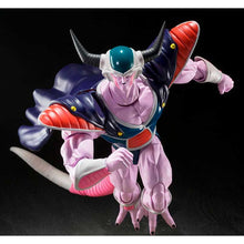 Load image into Gallery viewer, Free UK Royal Mail Tracked 24hr Delivery
Spectacular statue of King Cold from the the legendary anime Dragon Ball Z. This premium figure is launched by Tamashii Nations as part of their new S.H.Figuarts collection.
The set comes with three facial expressions (scream, grimace, snear), premium articulated figure of King Cold (14 point articulation) 22cm, three pairs of hands, cross-arm part, Trunk's sword, throne, and cape.
