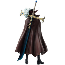 Load image into Gallery viewer, Free UK Royal Mail Tracked 24hr delivery
Exceptional statue of Dracule Mihawk from the legendary anime ONE PIECE. This amazing statue is launched by Ichibansho Figure as part of their latest Masterlise collection. - The Trials.
This remarkable statue is created meticulously, showing Dracule Mihawk posing in his in his iconic long, black high-collared coat and with his primary weapon crucifix-shaped black blade on his back (Yoro).
This PVC statue stands at 25cm tall, and packaged in a gift/collectible