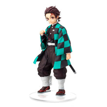 Load image into Gallery viewer, Free UK Royal Mail Tracked 24hr delivery
Stunning statue of Tanjiro Kamado from the popular anime Demon Slayer. This awesome statue is launched by Good Smile Company as part of their latest SPM collection.
This figure is sculpted in excellent detail, showing Tanjiro Kamado posing in his famous green and black check kimono, and with his black nichirin sword attached on his side. - Stunning!
This PVC statue stands at 20cm tall, and packaged in a gift/collectable box from Good Smile Company.
Official
