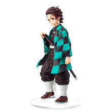 Load image into Gallery viewer, Free UK Royal Mail Tracked 24hr delivery
Stunning statue of Tanjiro Kamado from the popular anime Demon Slayer. This awesome statue is launched by Good Smile Company as part of their latest SPM collection.
This figure is sculpted in excellent detail, showing Tanjiro Kamado posing in his famous green and black check kimono, and with his black nichirin sword attached on his side. - Stunning!
This PVC statue stands at 20cm tall, and packaged in a gift/collectable box from Good Smile Company.
Official
