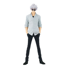 Load image into Gallery viewer, Free UK Royal Mail Tracked 24hr delivery
Stunning statue of Satoru Gojo from the popular anime series Jujutsu Kaisen. This amazing statue is launched by Banpresto as part of their latest King Of Artist collection.
The creator has completed this piece remarkably, showing Satoru Gojo in his white shirt and Jujutsu High trousers - Stunning!
This PVC statue stands at 21cm tall, and packaged in a beautiful gift/collectible box from Bandai.
Official brand: Bandai / Banpresto
EAN: 4983164293715
Excellent