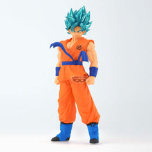Load image into Gallery viewer, Free UK Royal Mail Tracked 24hr delivery
Remarkable statue of Son Goku (Super Saiyan God Super Saiyan form) from the legendary anime Dragon Ball Super. This amazing figure is launched by Banpresto as part of their latest Blood Of Saiyans collection.
This statue is created outstandingly, showing Son Goku posing in his Super Saiyan Blue form. Stunning!
This PVC figure stands at 18cm tall, and packed in a gift / collectible box from Bandai.
Official brand: Banpresto / Bandai
EAN: 4983164293807
Excelle