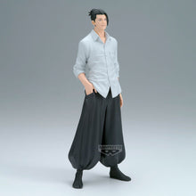 Load image into Gallery viewer, Free UK Royal Mail Tracked 24hr delivery
Spectacular statue of Suguru Geto from the popular anime series Jujutsu Kaisen. This amazing statue is launched by Banpresto as part of their latest King Of Artist collection.
The creator has completed this piece remarkably, showing Suguru Geto posing in his Shirt and Jujutsu High trousers - Stunning!
This PVC statue stands at 21cm tall, and packaged in a beautiful gift/collectible box from Bandai.
Official brand: Bandai / Banpresto
EAN: 4983164293722
Excel