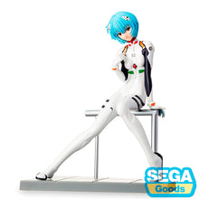 Load image into Gallery viewer, THE QUIET STRENGTH OF REI AYANAMI
Bring one of anime's most recognisable characters to your collection with this officially licensed Rei Ayanami LPM Figure by SEGA, inspired by Rebuild of Evangelion / Evangelion: New Theatrical Edition.
Rei is captured in a calm seated pose wearing her unmistakable white Evangelion plugsuit, complete with its black, red, green and orange detailing. Her short pale-blue hair and distinctive red eyes immediately recreate the appearance that has made the EVA Unit-00 pilot one