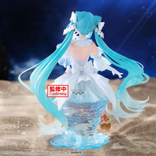 Load image into Gallery viewer, Free UK Royal Mail Tracked 24hr delivery
Beautiful statue of Hatsune Mike (Global Vocaloid Superstar). This figure is launched by Banpresto as part of their latest Clearluxe collection.
This statue is created meticulously, showing Hatsune Mike posing elegantly, sitting position in her white dress. -Stunning!
This PVC statue stands at 18cm tall, and packaged in a gift/collectible box from Bandai.
Official brand: Banpresto / Bandai
EAN: 4983164291742
Excellent gift for any Hatsune Miku fan.
This i