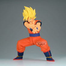 Load image into Gallery viewer, Free UK Royal Mail Tracked 24hr delivery
Awesom statue of Super Saiyan Son Goku from the legendary anime Dragon Ball Z. This figure is launched by Banpresto as part of their latest Grandista series.
The creator did a smashing job with this piece, showing Son Goku in his super saiyan form posing in battle, and ready to unleash his legendary attack (Kamehameha). -Stunning!
This PVC statue stands at 24cm tall, and packaged in a gift collectible box from Bandai.
Official brand: Banpresto / Bandai
EAN
