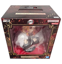 Load image into Gallery viewer, Free UK Royal Mail Tracked 24hr delivery   
Striking portrait statue of Kyōjurō Rengoku from the popular anime series Demon Slayer. This Fiery statue is launched by ICHIBANSHO FIGURE as part of their latest Keep Your Heart Burning collection. 
The creator did a fantastic job with this portrait piece of this heroic character. Showing Rengoku posing amazingly, arms folded. -Stunning! 
This PVC statue stands at 20cm tall, and packaged in a gift/collectible box from Bandai. 
Official brand: Banpresto / Band