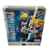 Load image into Gallery viewer, Super Saiyan Trunks - Dragon Ball Z - S.H. Figuarts figure - 14cm