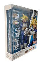 Load image into Gallery viewer, Super Saiyan Trunks - Dragon Ball Z - S.H. Figuarts figure - 14cm