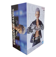 Load image into Gallery viewer, Free UK Royal Mail Tracked 24hr delivery
Striking statue of Takashi Mitsuya (One of the founding members of the Tokyo Manji Gang) from the popular anime series Tokyo Revengers. This amazing figure is launched by Banpresto as part of their latest collection.
This figure is created in excellent detail, showing Takashi Mitsuya posing in his gang uniform (Toman) - Super cool !
This PVC statue stands at 17cm tall, and packaged in a gift/collectible box from Bandai.
Official brand: Banpresto / Bandai
EAN: