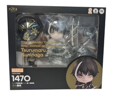 Load image into Gallery viewer, This premium nendoriod figure of Kuninaga Tsurumarui from the popular anime Butai Touken Rranbu is launched by GOOD SMILE this year as part of their latest Nendoroid series (1470).   ﻿The set comes with the nendoriod figure Kuninaga Tsurumarui, three facial plates (standard/conbat). There is also various interchangeable hand parts to recreate all kinds of poses, includes his umbrella and sword, and other accessories. 

