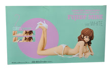 Load image into Gallery viewer, FUJIKO MINE Groovy Baby Shot Lupin The Third Figure