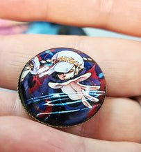 Load image into Gallery viewer, Free UK Royal Mail 24hr delivery Premium acrylic badge/pin adapted from the popular anime series One Piece. It is packaged in a cute see-through pouch. Specifications: Diameter: 2.5cm Material: High quality acrylic Excellent gift for any One Piece fan.