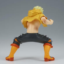 Load image into Gallery viewer, Free UK Royal Mail Tracked 24hr delivery  

Cool statue of Taishiro Toyomitsu (Fat Gum) from the popular anime series My Hero Academia. This stunning piece is launch by Banpresto as part of their latest Amazing Heroes collection.

This statue is created amazingly, showing Fat Gum posing in battle. -Stunning! 

This PVC figure stands at 15cm tall, and packaged in a gift / collectible box from Bandai.

Official brand: Banpresto / Bandai  

EAN: 4983164881691

Excellent gift for any My Hero Academia fan.

This
