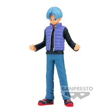 Load image into Gallery viewer, Free UK Royal Mail Tracked 24hr delivery

Exceptional statue of Trunks from the legendary anime Dragon Ball Super. This stunning figure is launched by Banpresto as part of thier latest DXF collection. 

This statue is created in amazing fashion, showing Trunks posing in his light purple body warmer. - Stunning ! 
