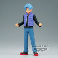 Load image into Gallery viewer, Free UK Royal Mail Tracked 24hr delivery

Exceptional statue of Trunks from the legendary anime Dragon Ball Super. This stunning figure is launched by Banpresto as part of thier latest DXF collection. 

This statue is created in amazing fashion, showing Trunks posing in his light purple body warmer. - Stunning ! 
