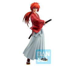 Load image into Gallery viewer, Free UK Royal Mail Tracked 24hr delivery   Glorious statue of Himura Kenshin (Known as Hitokiri Battōsai) from the classic anime series Rurouni Kenshin. This amazing figure is launched by ICHIBANSHO FIGURE as part of their amazing MASTERLISE collection.   The creator did a wonderful job with this piece, showing Kenshin posing in in his classic burgundy kimono, holding &quot;The Sakabatō&quot; (Reverse-Blade Sword) - Stunning!
