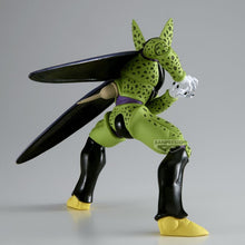 Load image into Gallery viewer, Free UK Royal Mail Tracked 24hr delivery 

Striking statue of Perfect Cell from the legendary anime Dragon Ball Z. This spectacular statue of Cell (in his Perfect form) is launched by Banpresto as part of their latest Match Makers collection. 

This figure is created in amazing fashion, showing Cell posing in his Perfect form in battle. - Stunning! 

This PVC statue stands at 14cm tall, comes with a stand, and packaged in a gift / collectible box from Bandai.

Official brand: Banpresto / Bandai 

EAN: 49831
