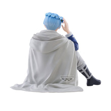 Load image into Gallery viewer, Free UK Royal Mail Tracked 24hr delivery 

Beautiful statue of Himmel from the popular anime Frieren: Beyond Journey&#39;s End. This stunning figure is launched by Banpresto as part of their latest collection - Flower Crown. 

This stunning statue is created stunningly, showing Himmel posing peacefully wearing his flower crown. -Stunning! 

This PVC statue stands at 15cm tall, and packaged in a gift/collectible box from Bandai. 

Official brand: Banpresto / Bandai

EAN: 4983164293302

Excellent gift for any Fri
