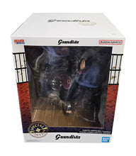 Load image into Gallery viewer, Free UK Royal Mail Tracked 24hr delivery

Breath-taking statue of Itachi Uchiha from the legendary anime Nartuto Shippuden. This statue is launched by Grandista as part of their latest special edition series. 

The creator had completed this piece in immense detail, showing Itachi Uchiha posing in his Akatsuki Cloak, and with one of his black crows resting on his arm. -Stunning ! 

This PVC statue stands at 28cm tall, and packaged in a gift/collectible box from Bandai Namco.

Official brand: Bandai

EAN: 49
