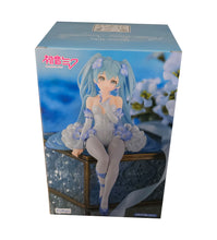 Load image into Gallery viewer, Free UK Royal Mail Tracked 24hr delivery   Elegant statue of Hatsune Miku (Global Vocaloid Superstar). This figure is launched by Good Smile Company as part of their latest Noodle Stopper Collection.   The creator created this pieced in excellent fashion, showing Hatsune Miku posing beautifully in her Fairy style outfit. - Stunning !  This PVC statue stands at 15cm tall, and packaged in a gift/collectible box from Good Smile Company.  Official brand: Good Smile Company
